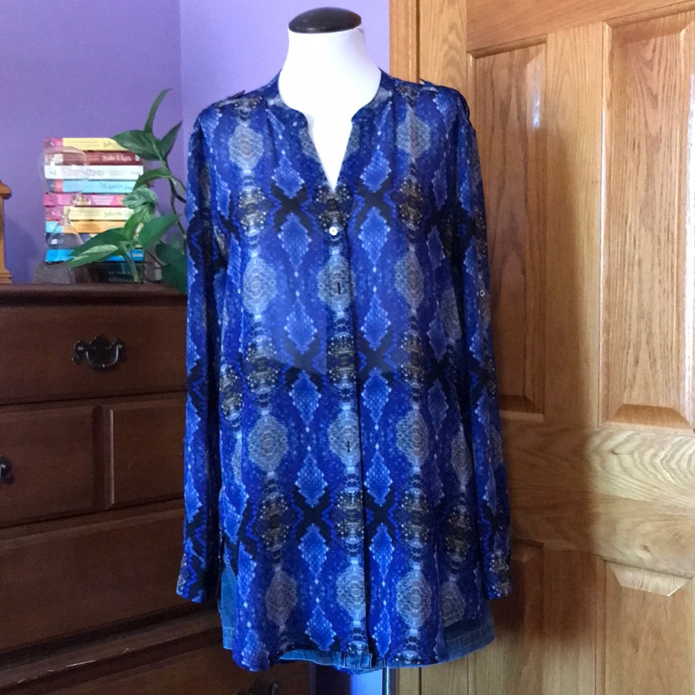 CALVIN KLEIN 🌟 Snake Skin Sheer Tunic, button down, lapis blue, lightweight